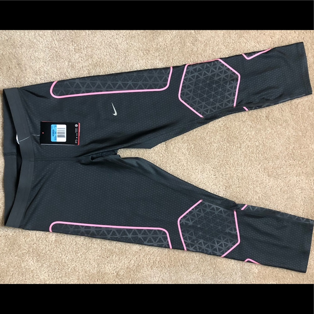 Nike Swift Capris